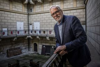 Seriál Modrá krev v nové řadě ukáže dnešní život aristokratů - Novinky